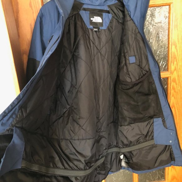 NORTHFACE dry vent navy snow jacket - Picture 4 of 4
